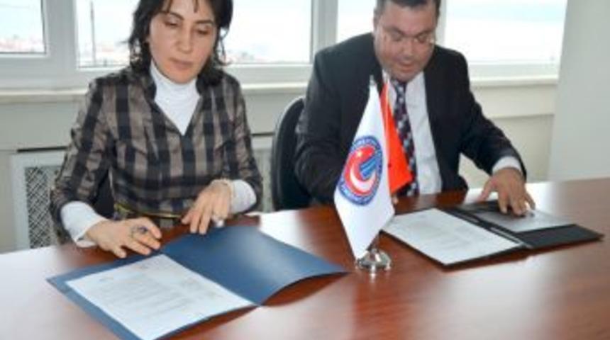 &Ccedil;OM&Uuml; &Ouml;ğrencileri Mezun Olmadan Iş Bulacak