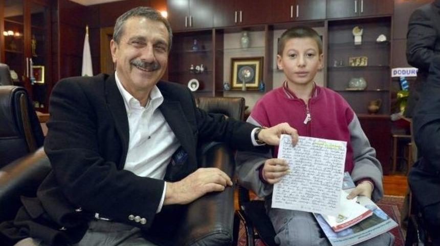 İlkokul &Ouml;ğrencisinden Başkan Ata&ccedil;&rsquo;a Mektup