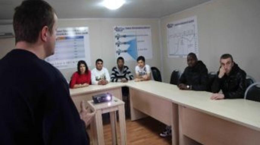 Yabancı &Ouml;ğrenciler G&ouml;n&uuml;ll&uuml; İtfaiyeci Oldu