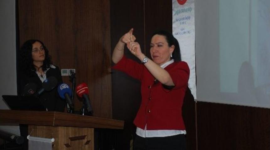 Sağlık Personeline 'işaret Dili' Eğitimi