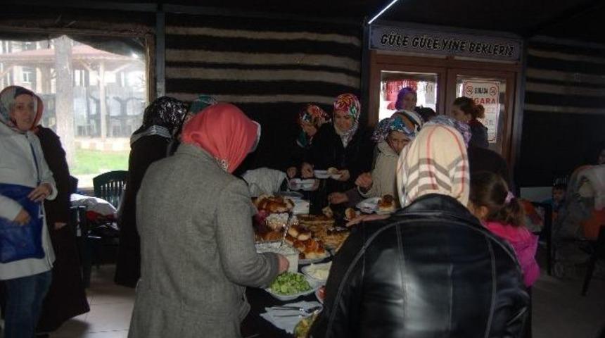 Ak Partili Kadınlardan İştişare Toplantısı