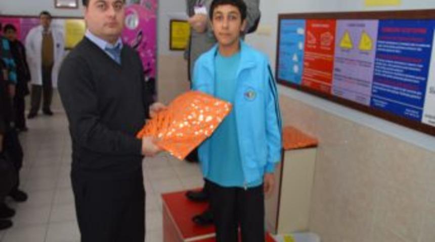 Kış Okulunda Dereceye Giren &Ouml;ğrenciler &Ouml;d&uuml;llendirildi