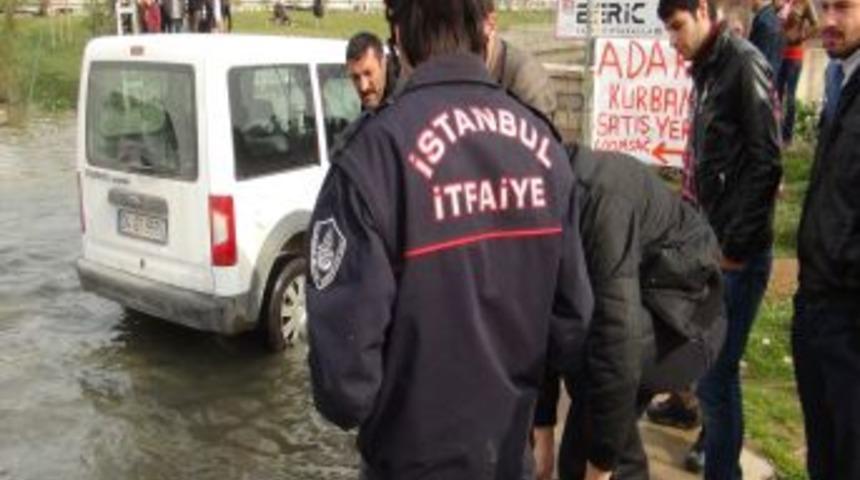 Boğulma Tehlikesi Ge&ccedil;iren Yolcular, Korku Dolu Dakikaları Anlattı