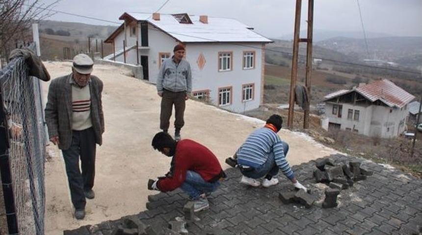 Eskipazar Belediyesi&rsquo;nden Parke &Ccedil;alışması