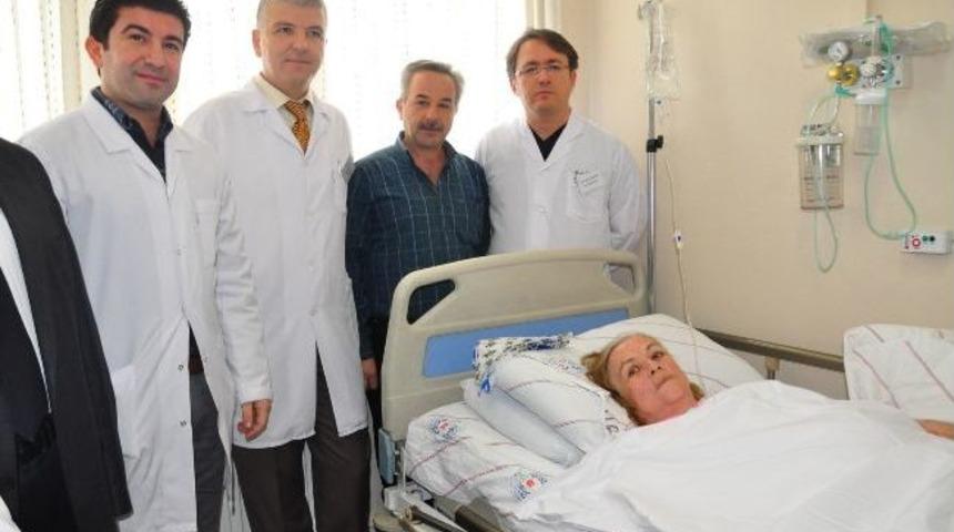 Karnından 7 Kilo Kitle &Ccedil;ıktı