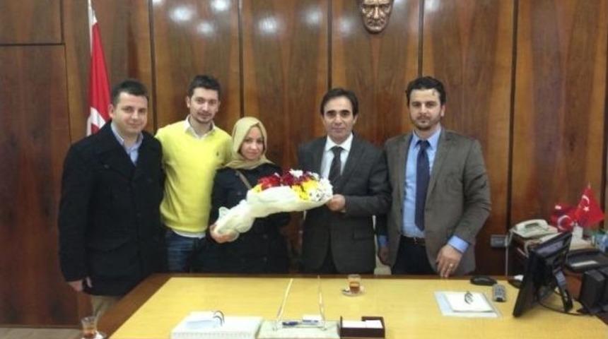 Ak Gen&ccedil;lerden Kaymakama Ziyaret