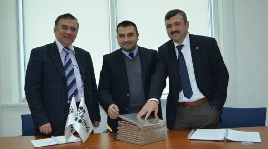 Elektrikli Otomobiller İ&ccedil;in Su Soğutmalı Ak&uuml; Geliştirdi