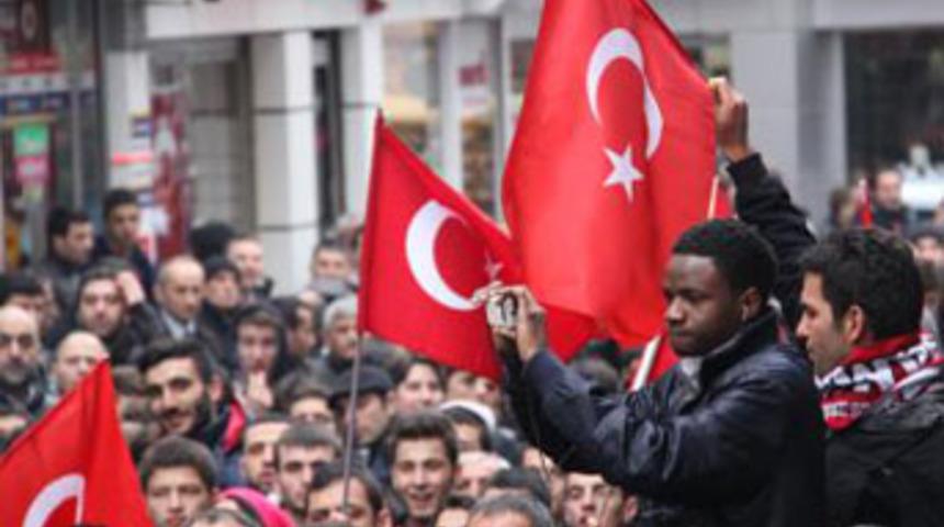 Samsun'da TKP'lilere taşlı saldırı