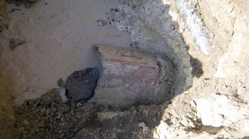 Kazı &Ccedil;alışmasında Roma D&ouml;nemine Ait Kiremit Mezar Bulundu