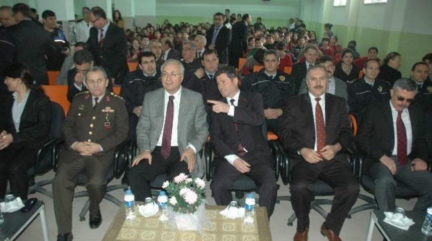 Manisa'da &Ouml;ğrencilere &lsquo;&ccedil;ocuk Su&ccedil;luluğu&rsquo; Semineri