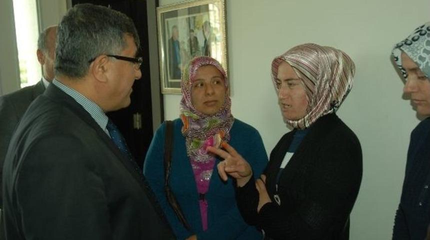 Hatiplerli Kadınlar &Ccedil;ocukları İ&ccedil;in &Ouml;ğretmen İstedi