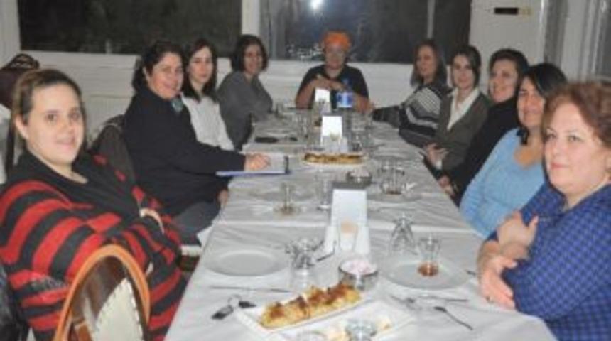 Kadın Girişimciler, Meme Kanserine Dikkat &Ccedil;ekecek