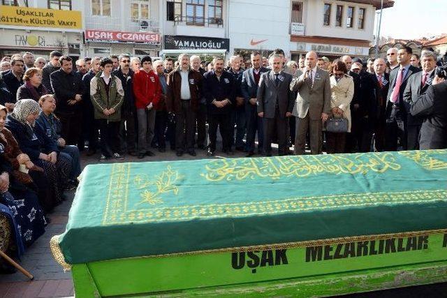 Uşak Belediyesi’nde Çalışan Fadime Uğuzer Kasere Yenik Düştü