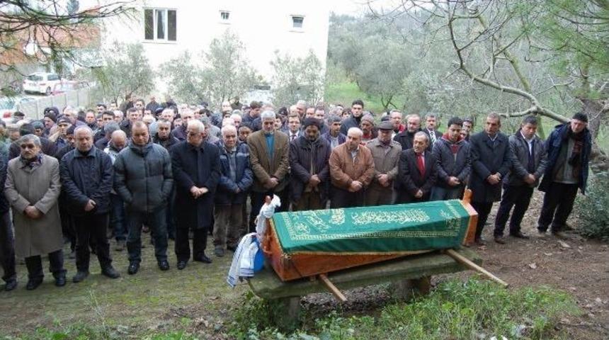 Kadir Candan Toprağa Verildi