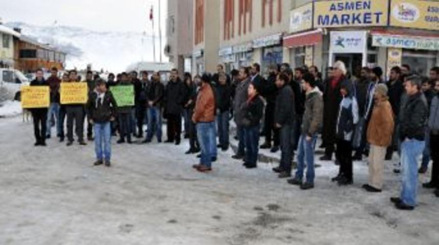 Ovacık'ta Dhkp-c Operasyonlarına Tepki