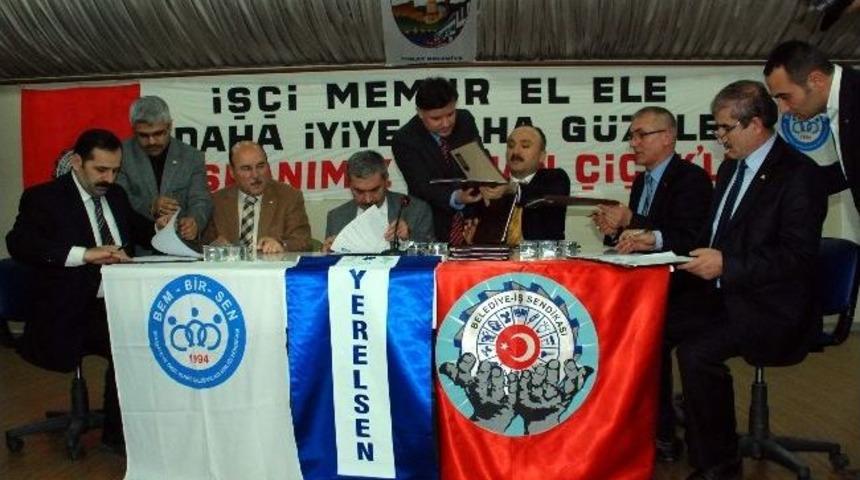 Memur İle İş&ccedil;i Birlikte S&ouml;zleşme İmzaladı