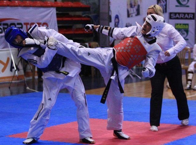 Türkiye Büyükler Tekvando Şampiyonası nda Birinciler İzmir Ve İstanbul dan Çıktı 1