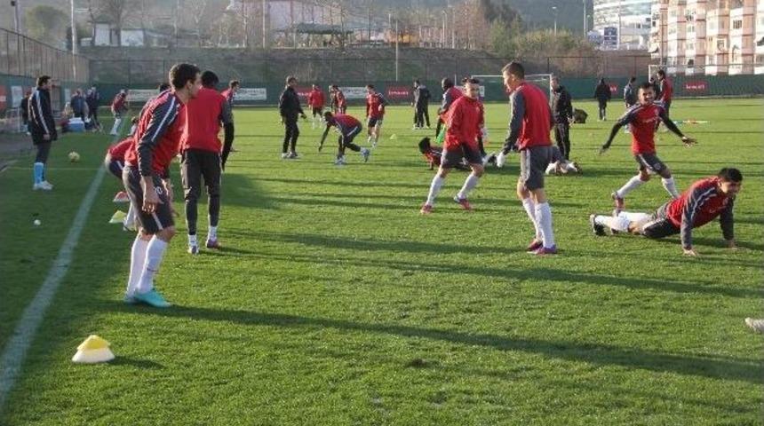 Karab&uuml;kspor&rsquo;da Akhisar Hazırlıkları Başladı