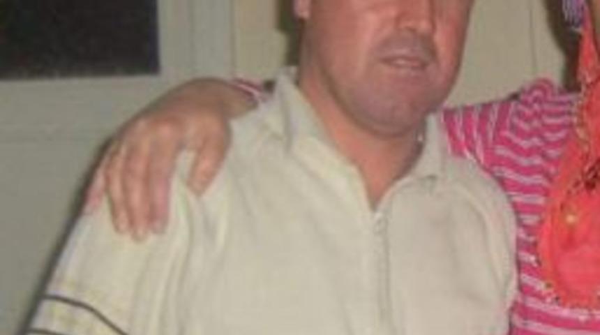 Arkadaşının evinde intihar etti