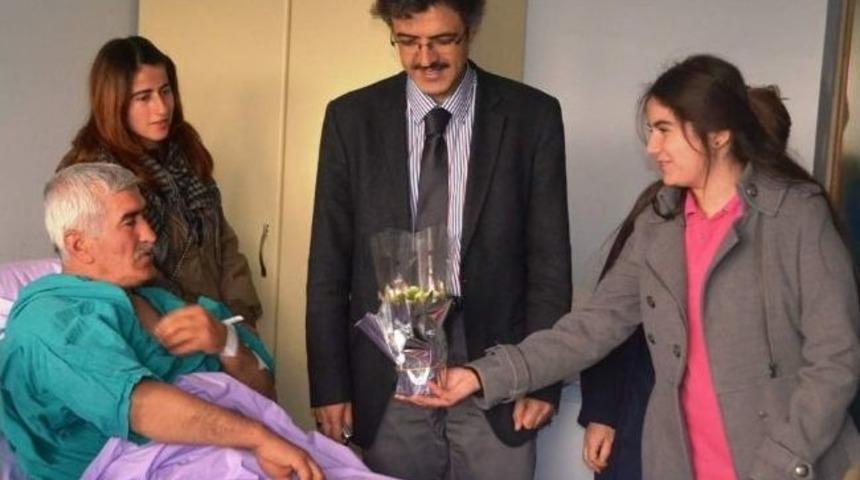 &Ouml;ğrencilerden Kanser Hastalarına Moral Ziyareti