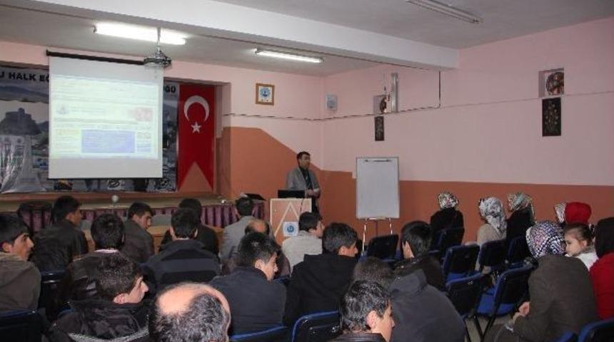 A&ccedil;ık &Ouml;ğretim &Ouml;ğrencilerine Web Sayfası Tanıtıldı