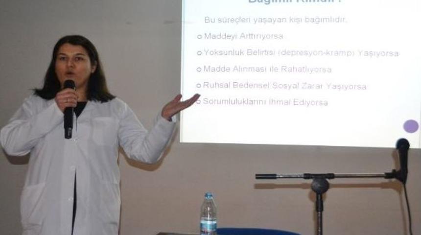 Kula'da Y&uuml;ksek Okul &Ouml;ğrencilerine Madde Bağımlılığı Semineri Verildi