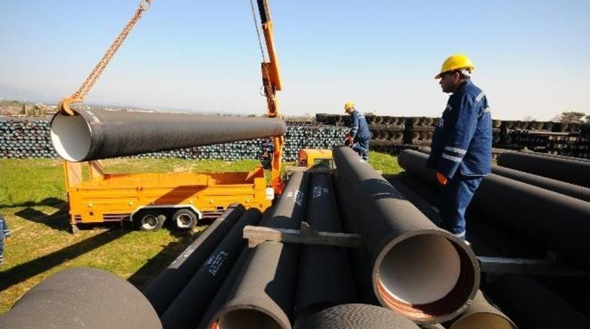 Sel&ccedil;uk&rsquo;ta &ldquo;40 Yıllık&rdquo; Borular Yenilenecek