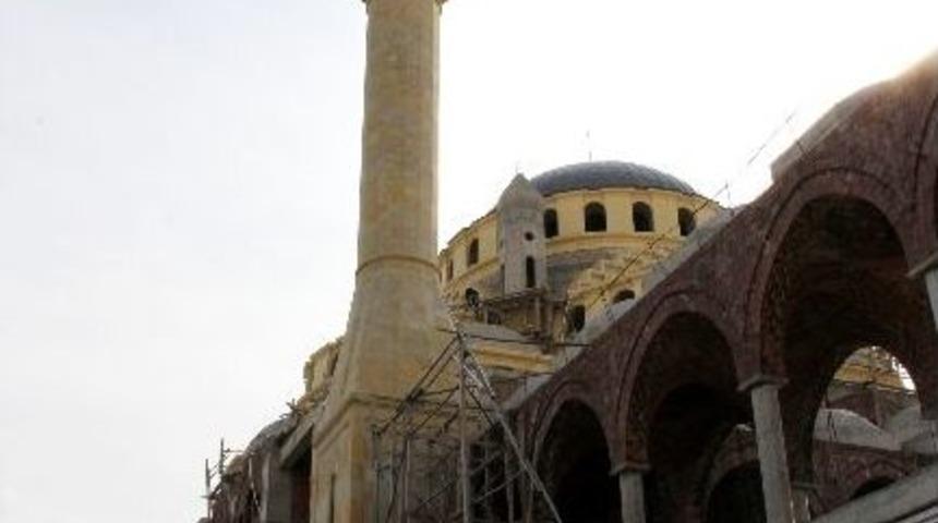 Ramazanoğlu Cami&rsquo;si Hayırseverlerden Yardım Bekliyor