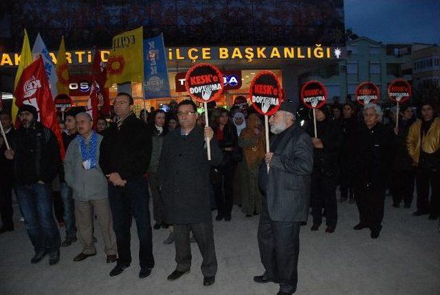 Dhkp-c’ye Yönelik Gözaltılar Didim’de Protesto Edildi