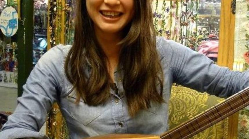 (özel Haber) Japon Kızdan Türkçe Türküler Ve Bağlama Şov