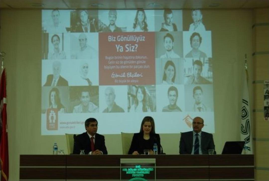 G&ouml;n&uuml;l El&ccedil;ileri Sevgi &Uuml;retiyor