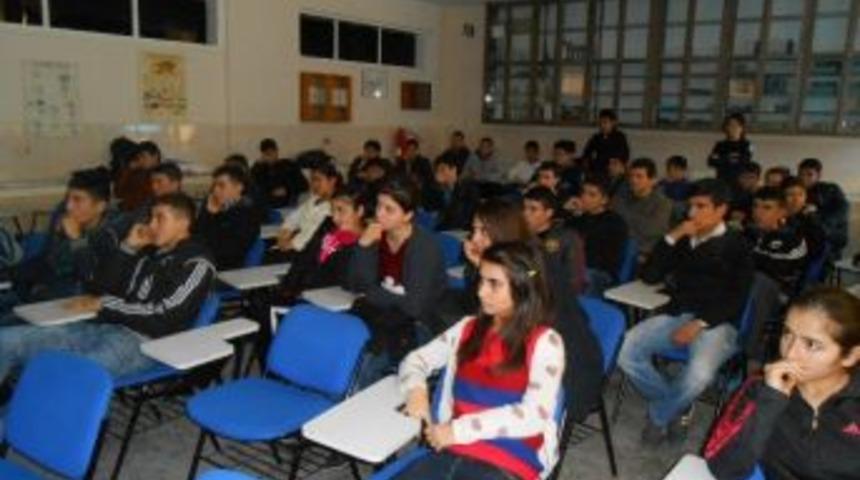 &Ouml;ğrencilere Tatbikat &Ouml;ncesi Eğitimi