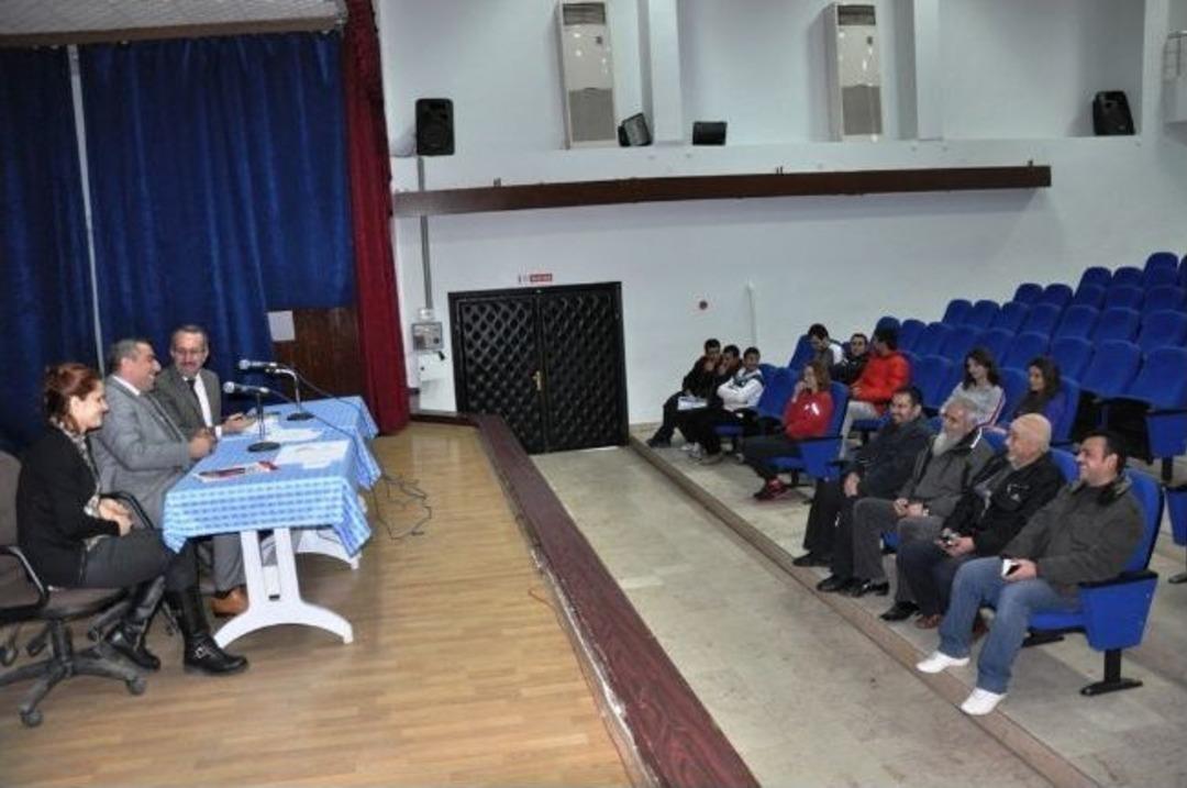 K&uuml;lt&uuml;rler Sporda Birleşti