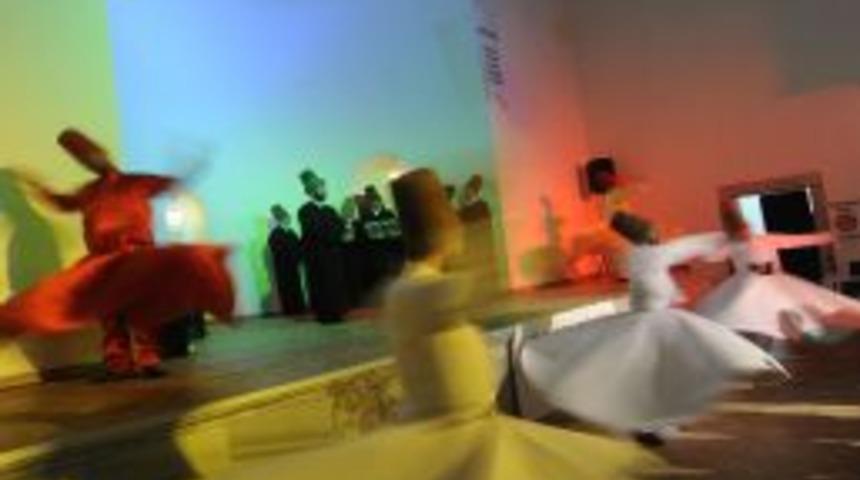 Kilisede Sema G&ouml;sterisi Yapıldı