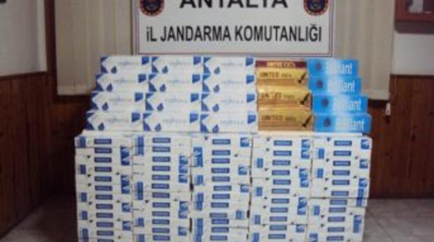 Antalya&rsquo;da 2 Bin 300 Paket Ka&ccedil;ak Sigara Ele Ge&ccedil;irildi