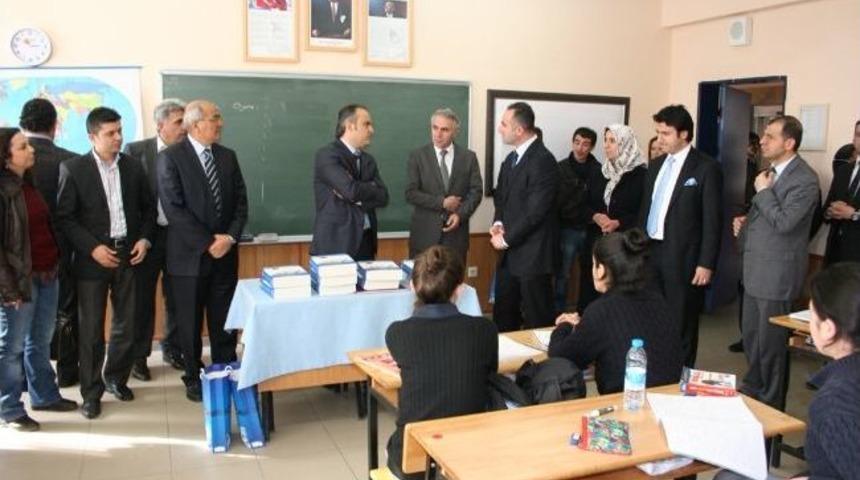 İnegöl Belediyesi Öğrencileri Üniversiteye Hazırlıyor