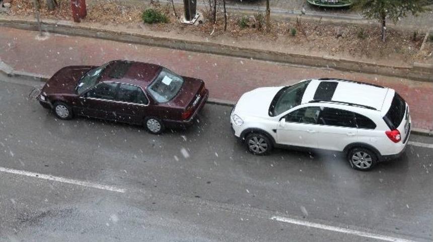 Konya&rsquo;da Kar Yağışı Başladı
