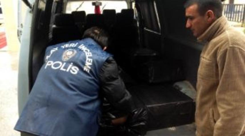 G&ouml;ksun'da 5 Bin 500 Paket Ka&ccedil;ak Sigara Ele Ge&ccedil;irildi