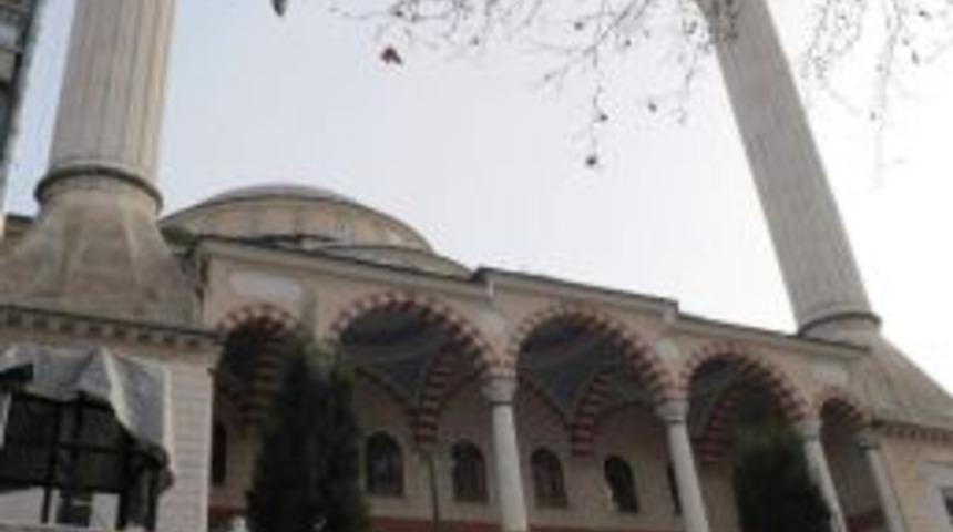 Zincirli Kuyu Camii&rsquo;ne Yaşlılar İ&ccedil;in Asans&ouml;r