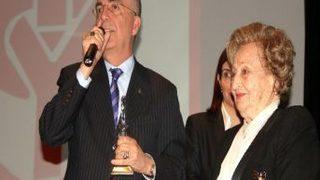 Yardım Sevenlerden Çankaya’ya Ödül