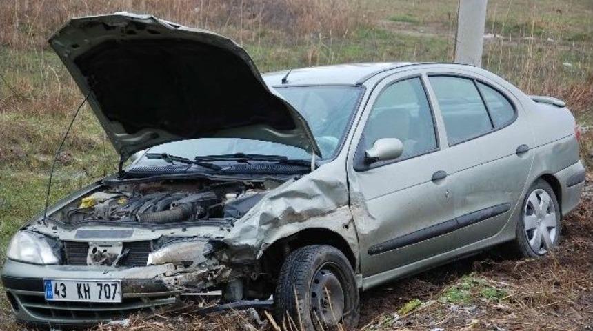 Simav&rsquo;da Zincirleme Trafik Kazası: Yaralı