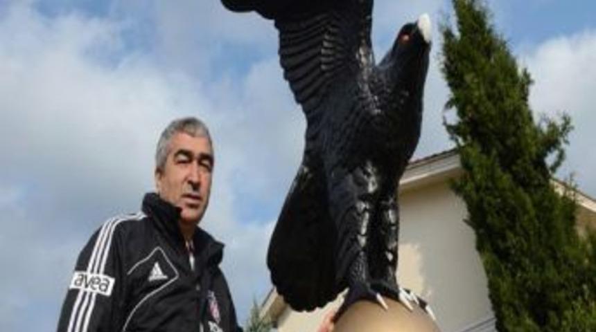 Aybaba'dan Oyuncularına 'gece Hayatı' Su&ccedil;laması