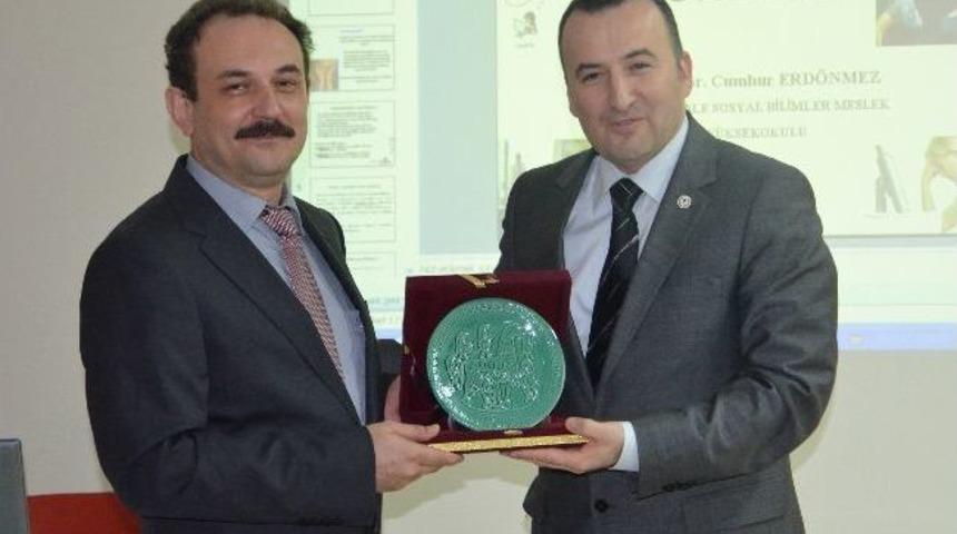 &Ccedil;anakkale Barosu'ndan "sekterlik Becerileri" Semineri