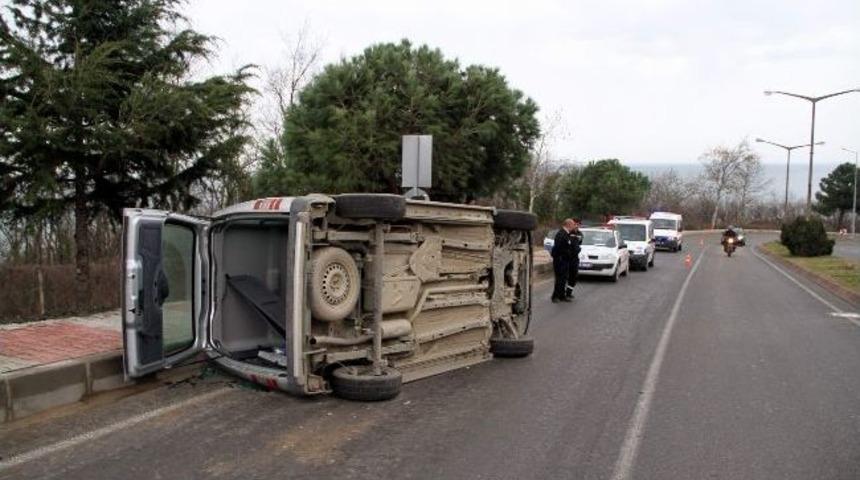 Kamyonet Takla Attı: 1 Yaralı