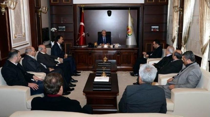 M&uuml;teahhitler Aldırmaz&rsquo;ı Ziyaret Etti