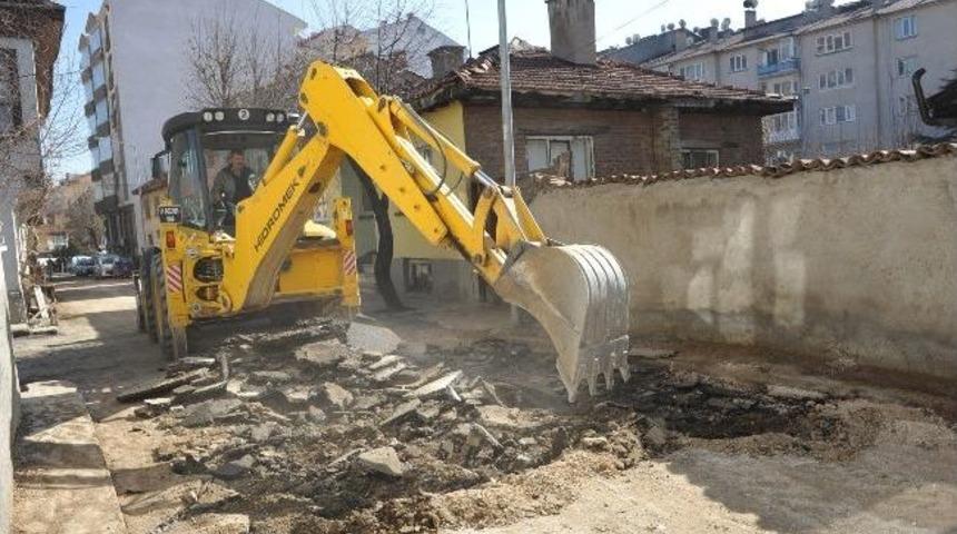 Hacı İbrahim Sokak&rsquo;taki Alt Yapı &Ccedil;alışmaları Tamamlandı