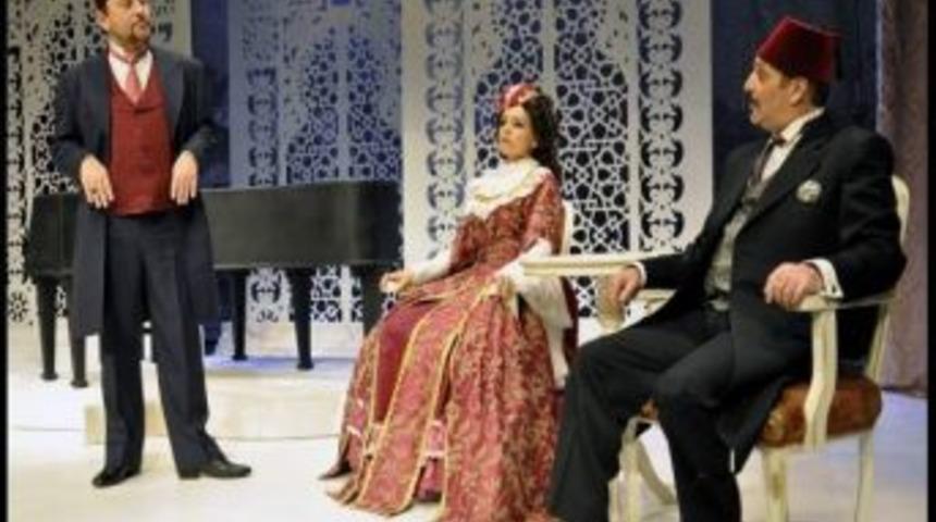 "altın Kafeste Yangın" Oyunu Bu Hafta Malatya Devlet Tiyatrosu&rsquo;nda Sahnelenecek