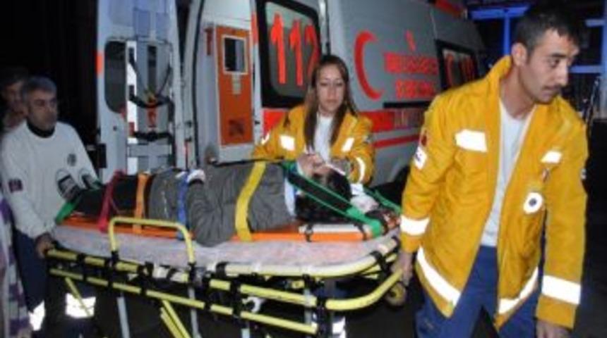 Otomobilin &Ccedil;arptığı Yaya Yaralandı