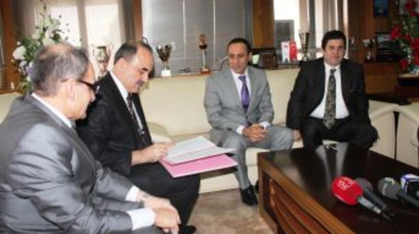 F.&Uuml;&ldquo;Eğitimde Işbirliği Protokol&uuml;&ldquo; Imzalandı