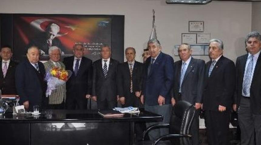 T&uuml;rkiye İş&ccedil;i Emeklileri Derneği&rsquo;nden, Sgk M&uuml;d&uuml;r&uuml; &Ouml;ner&rsquo;e Ziyaret